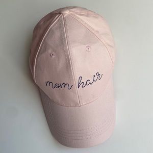 NWOT Ever Ellis light pink baseball style hat - “mom hair”